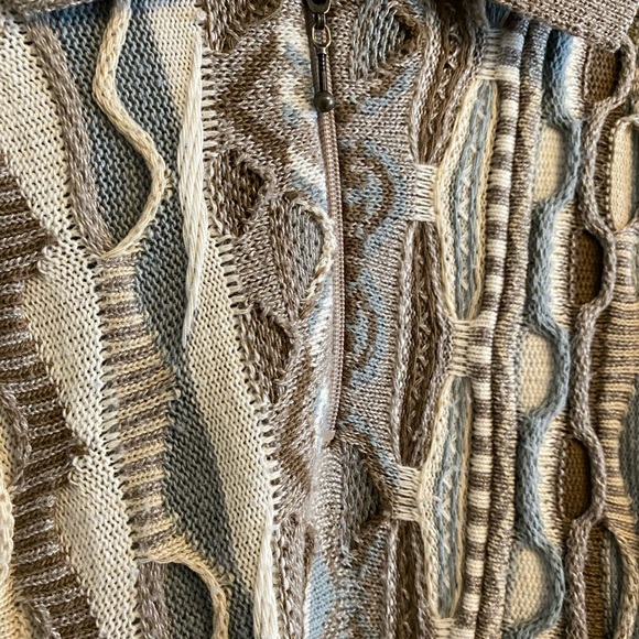 SOLD 🚫 Coogi style sweater!! - Picture 5 of 5